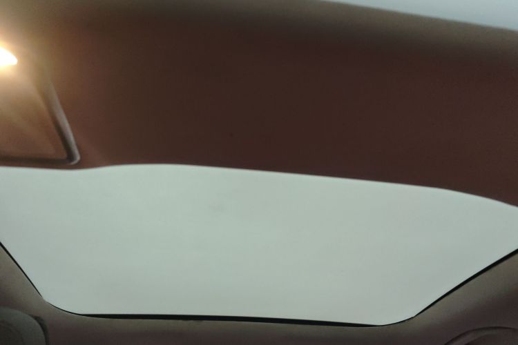 奔驰E级 2022款 改款三 E 300 L 时尚型中控内饰22