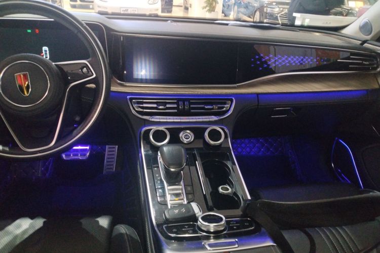 红旗H9 2020款 3.0T 智联旗领四座版中控内饰16