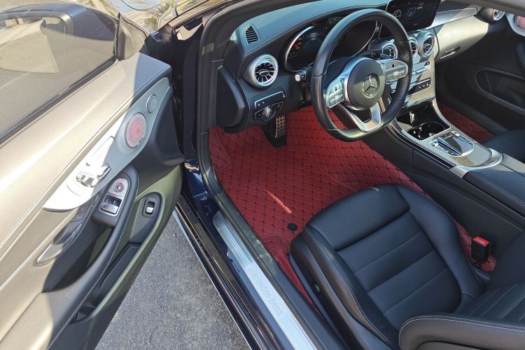 奔驰C级(进口) 2021款 C 260 轿跑车中控内饰20