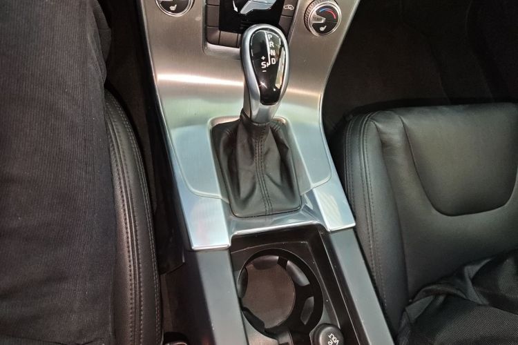 沃尔沃S60 2015款 S60L 2.0T 智远版局部细节18