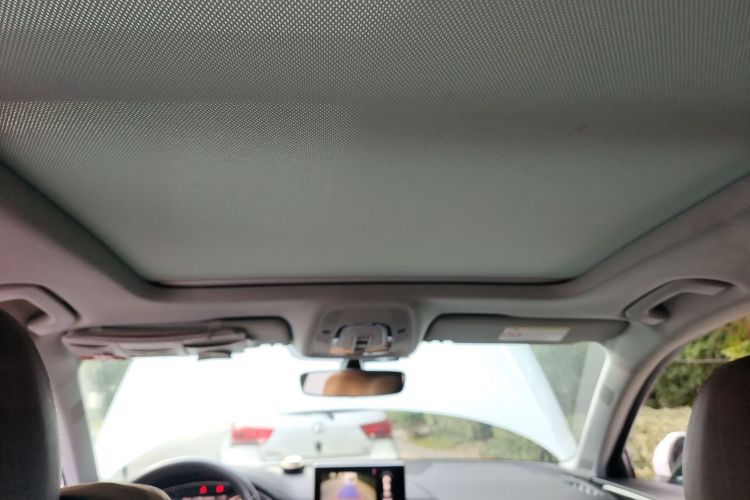 奥迪A4L 2017款 45 TFSI quattro 风尚型局部细节22