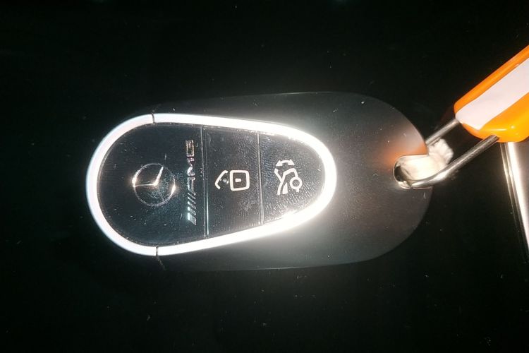 奔驰C级AMG 2024款 改款 AMG C 43 4MATIC中控内饰7001