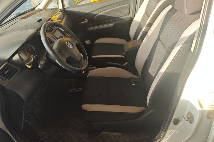 启辰R50X 2015款 1.6L 自动潮流版局部细节19