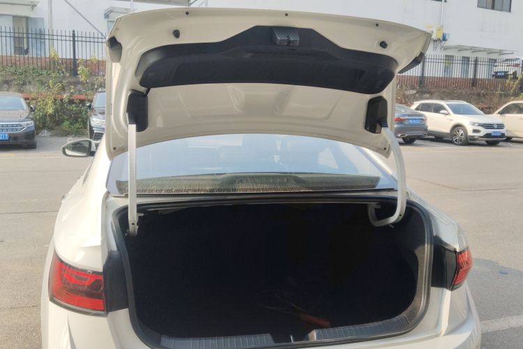 大众 速腾 2023款 300TSI DSG超越版局部细节23