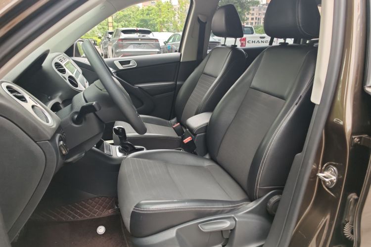 大众 途观 2016款 280TSI 自动两驱丝绸之路风尚版中控内饰19