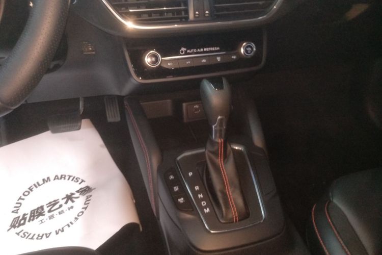 福特 福克斯 2022款 两厢 EcoBoost 180 自动ST Line中控内饰18