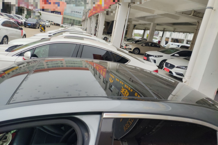 奔驰C级 2018款 C 200 L 运动版局部细节57