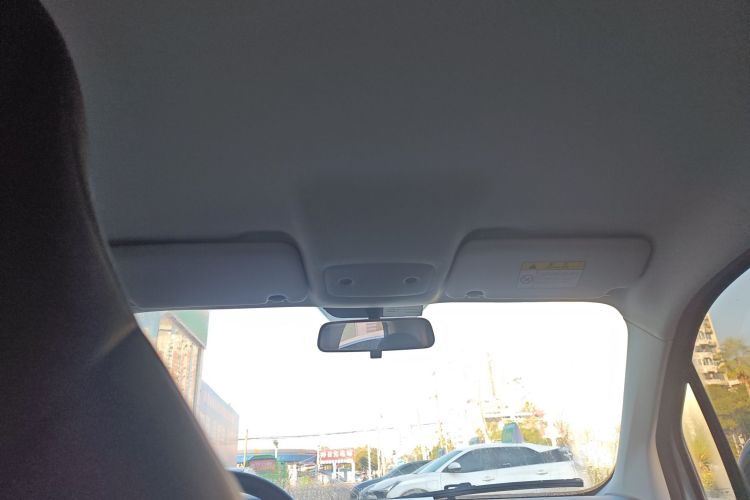 零跑汽车 零跑T03 2022款 玛瑙版中控内饰22