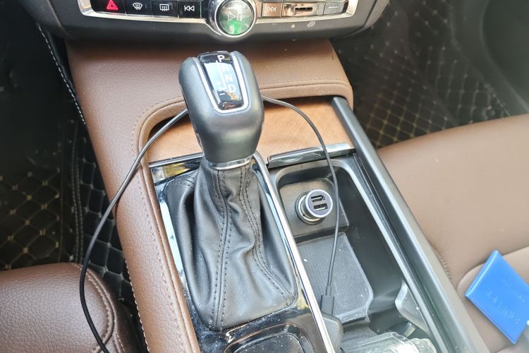 沃尔沃S90 2020款 T5 智逸豪华版中控内饰18