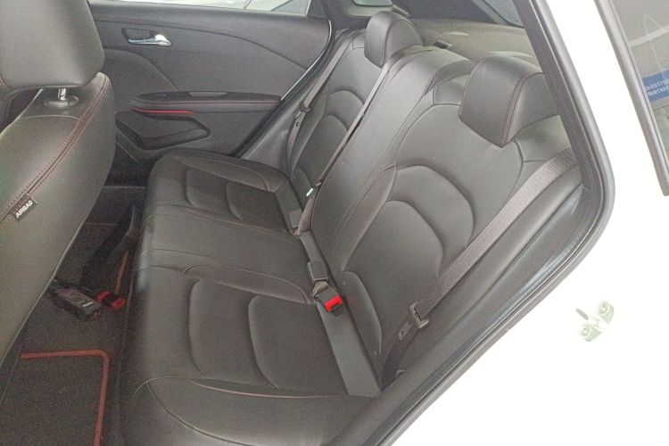 雪佛兰 科鲁泽 2020款 轻混 RS 330T 自动痛快版中控内饰7004