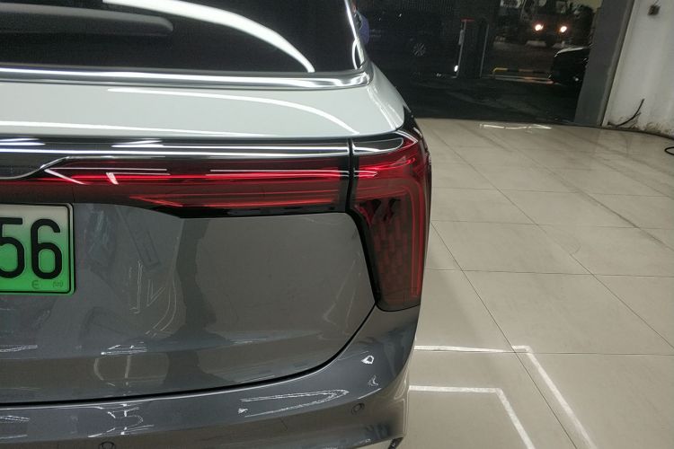 红旗E-HS9 2022款 660km 旗领版 四座车身外观6006