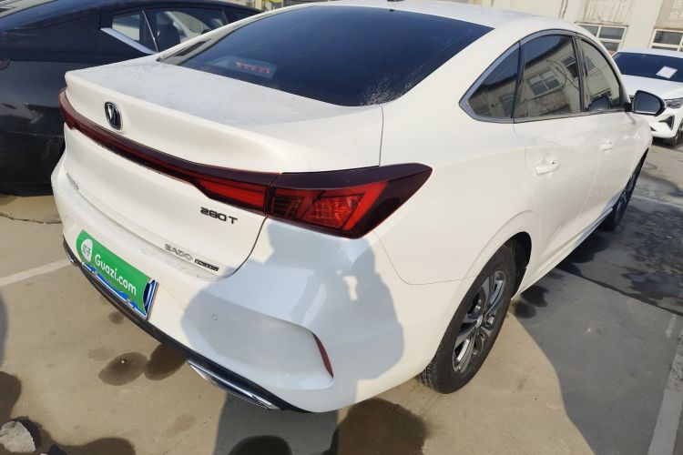 长安 逸动 2024款 PLUS 蓝鲸NE 1.4T GDI DCT高能版车身外观9