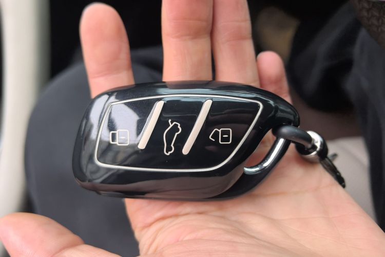 荣威D7 2023款 DMH 125km 旗舰版中控内饰11