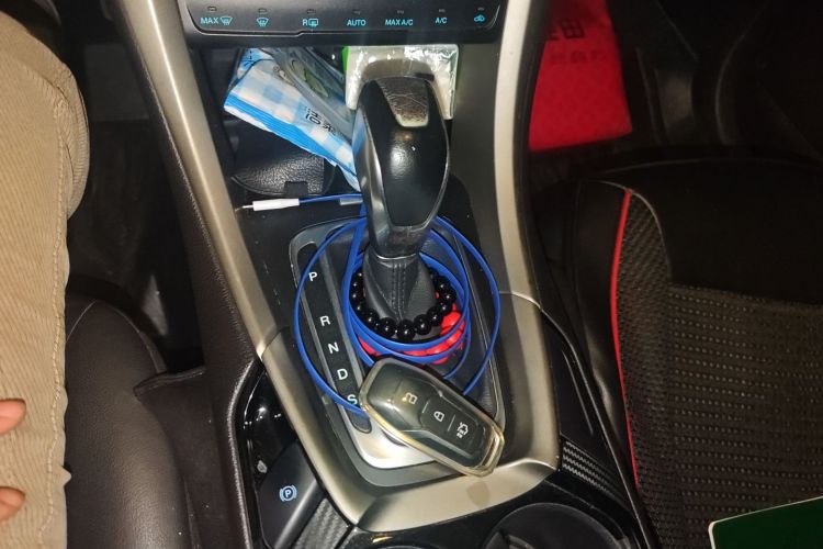 福特 蒙迪欧 2013款 2.0L GTDi200豪华型中控内饰18