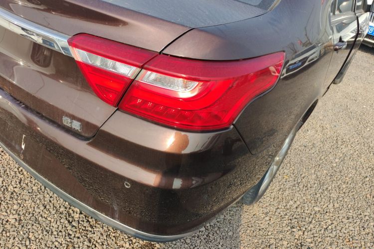 吉利汽车 远景 2018款 1.5L 自动幸福版车身外观9