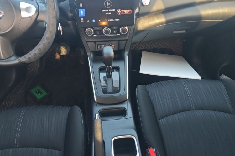 日产 轩逸 2024款 经典 1.6XE CVT舒适版中控内饰18