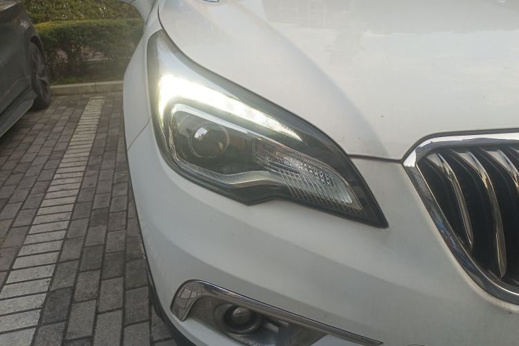 别克 昂科威 2015款 20T 四驱精英型车身外观8