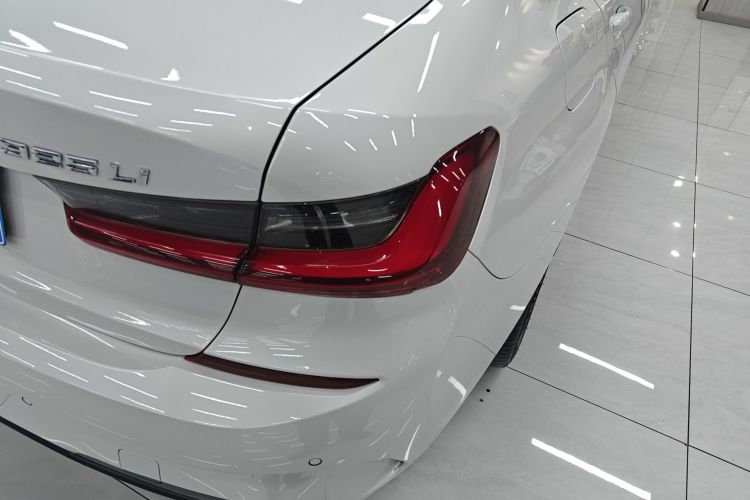 宝马3系 2022款 325Li M运动套装车身外观9