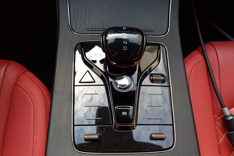 比亚迪 汉 2020款 EV 四驱高性能版旗舰型中控内饰18