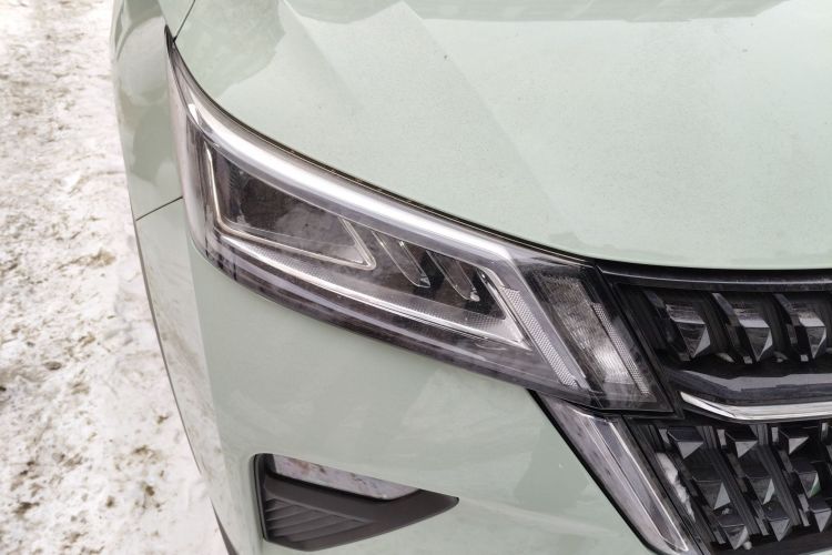 五菱汽车 五菱星辰 2021款 1.5T CVT星曜版车身外观8