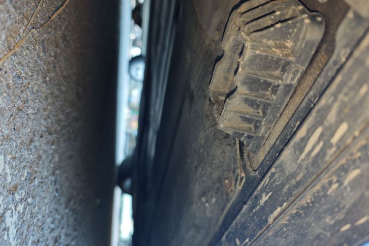 宝马7系 2018款 730Li 领先型 M运动套装局部细节9004