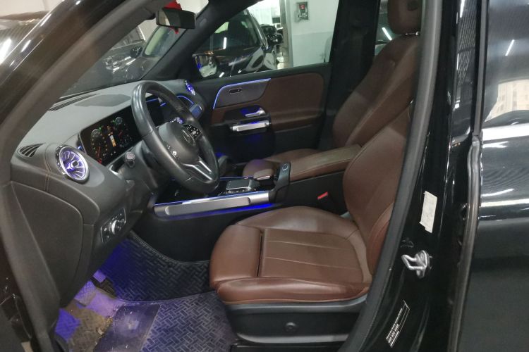 奔驰GLB 2020款 GLB 180 时尚型局部细节19