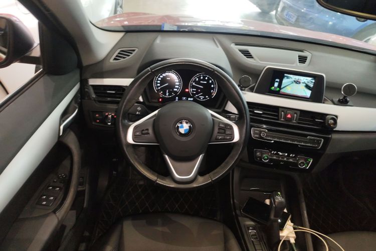 宝马X1 2019款 sDrive20Li 领先型中控内饰13