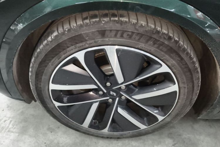 理想汽车 理想L9 2024款 Pro车身外观6007