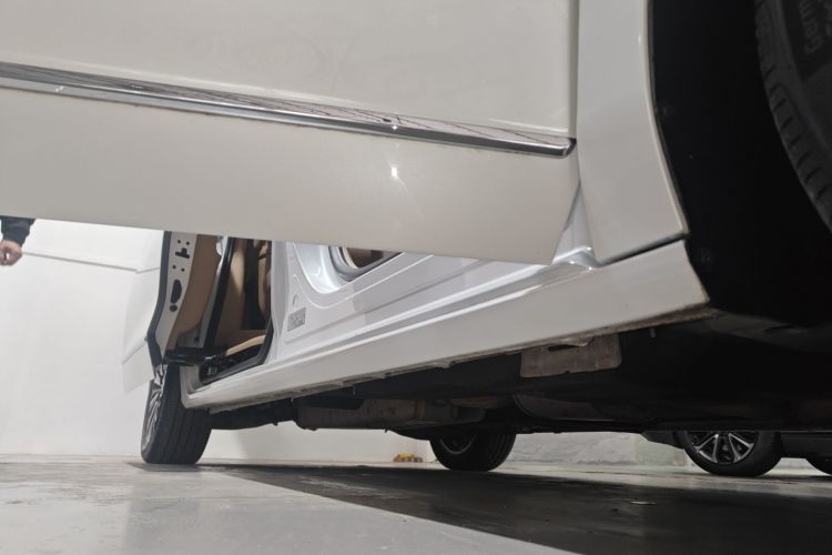 别克GL8 2021款 ES陆尊 653T 旗舰型局部细节9001