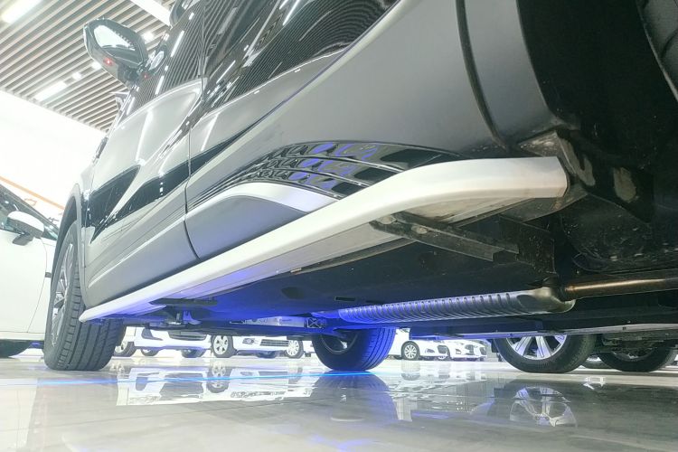 红旗HS5 2025款 2.0T 两驱旗享Pro版局部细节9002