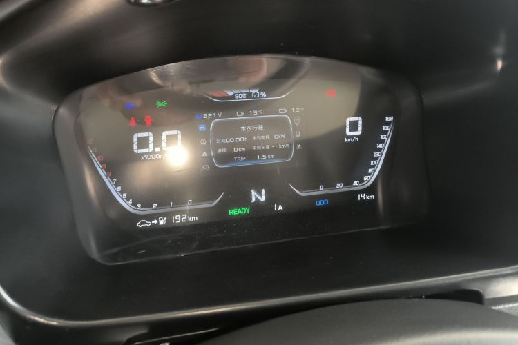 SRM鑫源 好运 2025款 启航版  弗迪42.3kWh 305km 6座中控内饰14