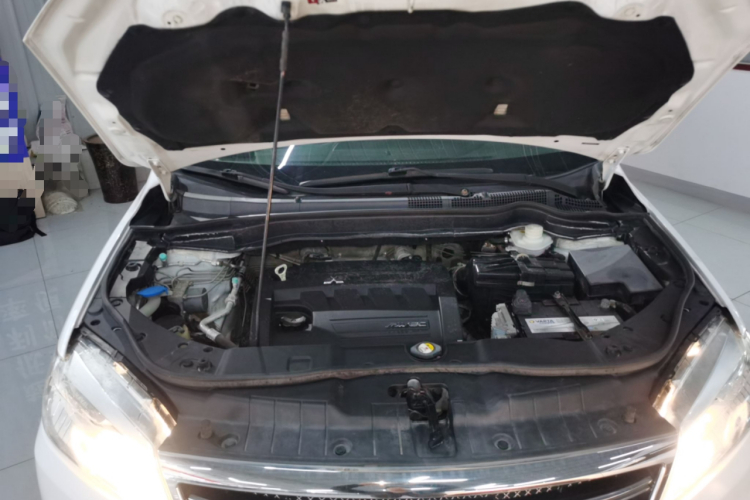 哈弗H6 2014款 运动版 2.4L 自动精英型机舱底盘24