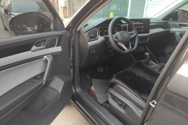 大众 探岳 2025款 众享款 300TSI中控内饰20