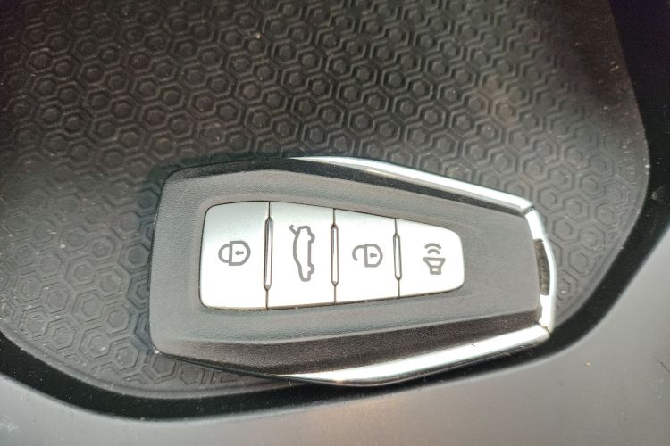 吉利几何A 2024款 410KM 出行版中控内饰11