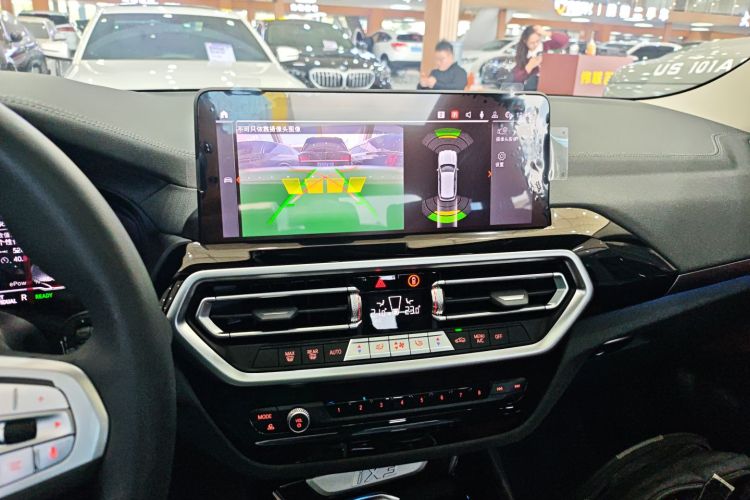 宝马iX3 2024款 领先型中控内饰16