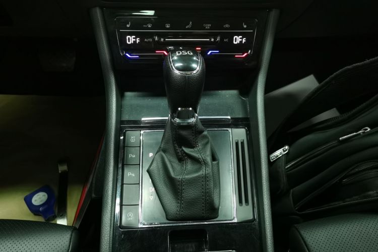 斯柯达 速派 2019款 改款 TSI330 DSG舒适版局部细节18