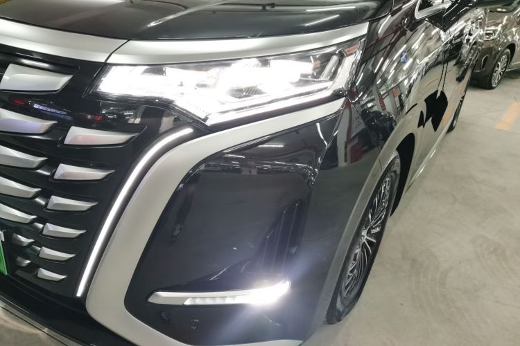 腾势D9 2022款 DM-i 970 四驱尊荣型局部细节36