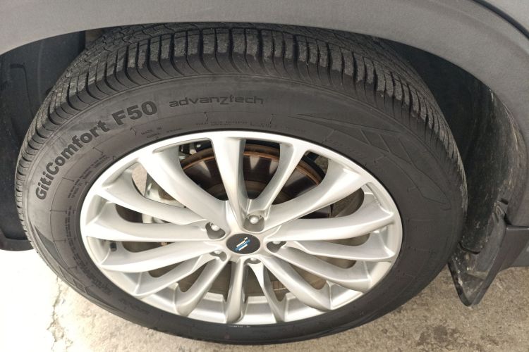 长安欧尚X7 PLUS 2022款 1.5T 蓝鲸版自动尊享型车身外观35