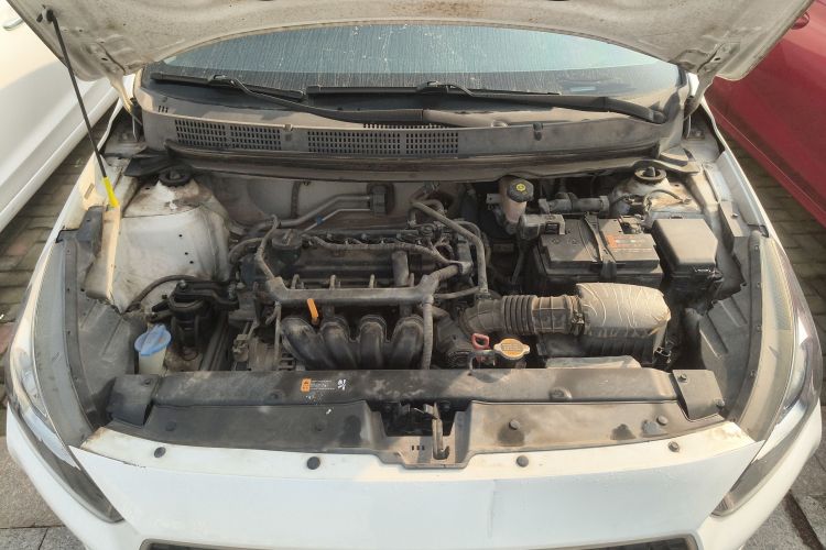 现代 瑞纳 2017款 1.4L 自动跃享版 国V机舱底盘24