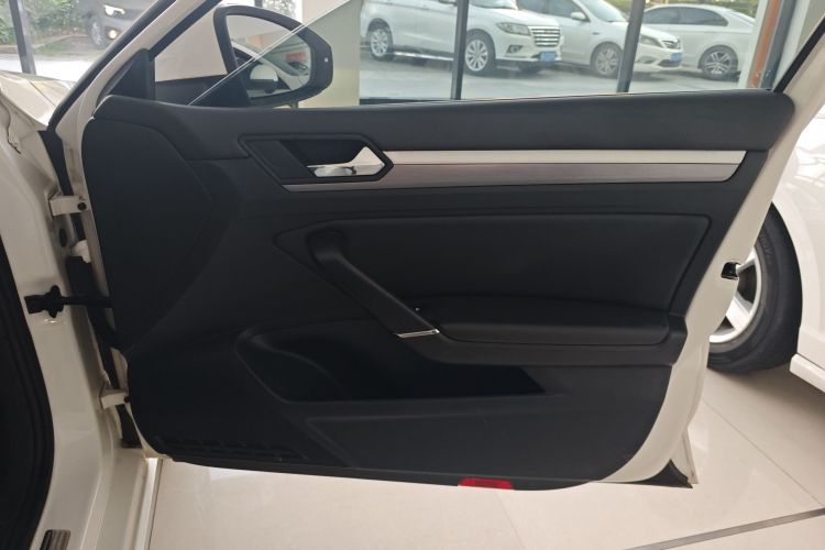 大众 凌渡 2019款 280TSI DSG舒适版 国VI中控内饰42