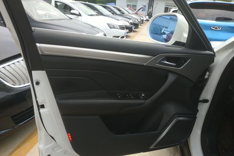 哈弗H7 2016款 蓝标H7 2.0T 自动豪华型中控内饰7007