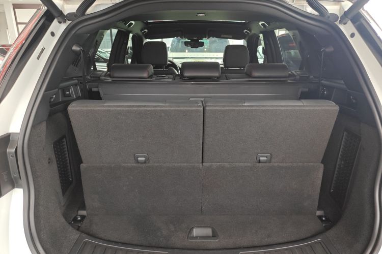 路虎 发现运动版 2020款 249PS R-Dynamic 性能科技版 7座中控内饰23