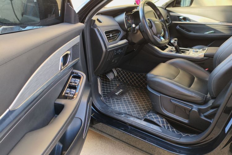 捷途X70 2020款 1.5T DCT悦行版 6座中控内饰20