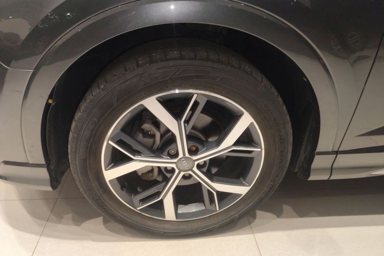 奥迪Q3 Sportback 2020款 40 TFSI 时尚型车身外观6007