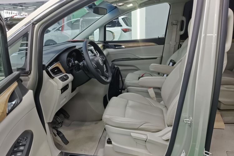 别克GL8 2017款 ES 28T 舒适型 国V中控内饰19