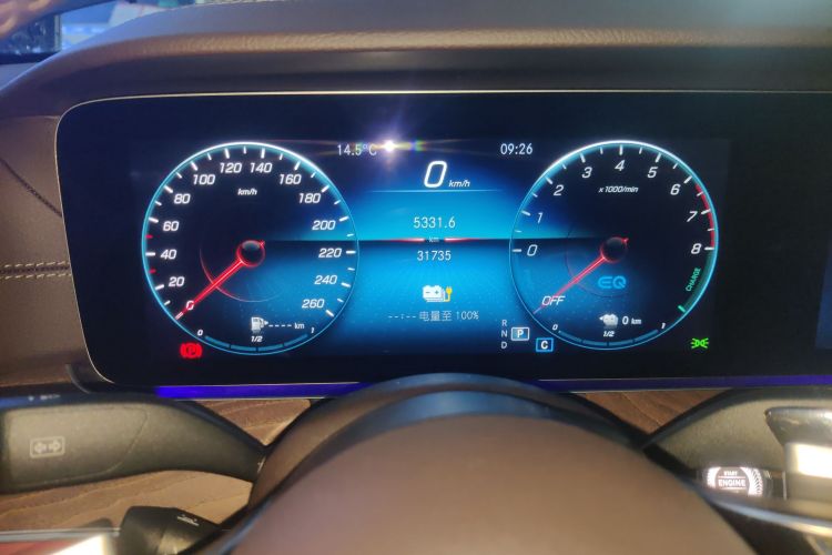 奔驰E级新能源 2022款 E 350 e L 插电式混合动力轿车局部细节14