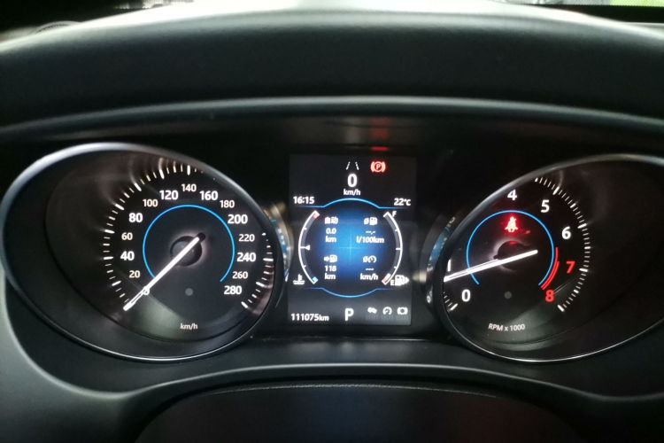 捷豹XEL 2018款 2.0T 200PS 精英版局部细节14