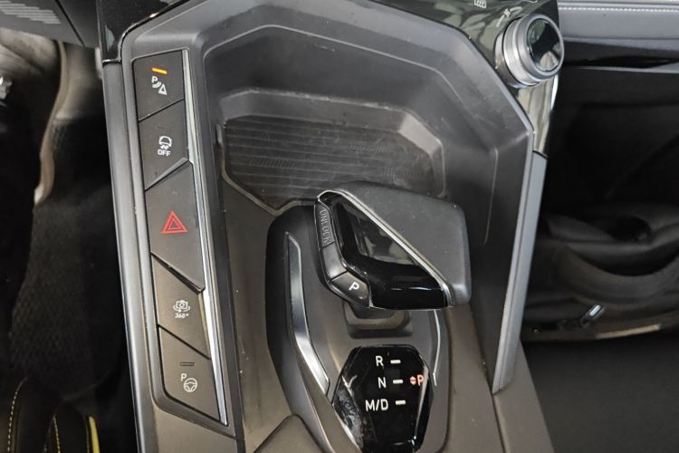 领克06 2023款 Remix 1.5T 劲Halo中控内饰18