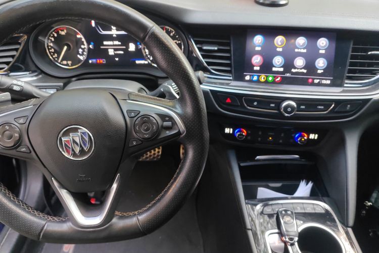 别克 君威 2020款 GS 28T 尊贵型中控内饰12