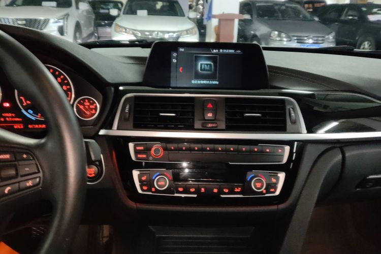 宝马3系 2018款 320Li xDrive 时尚型中控内饰16